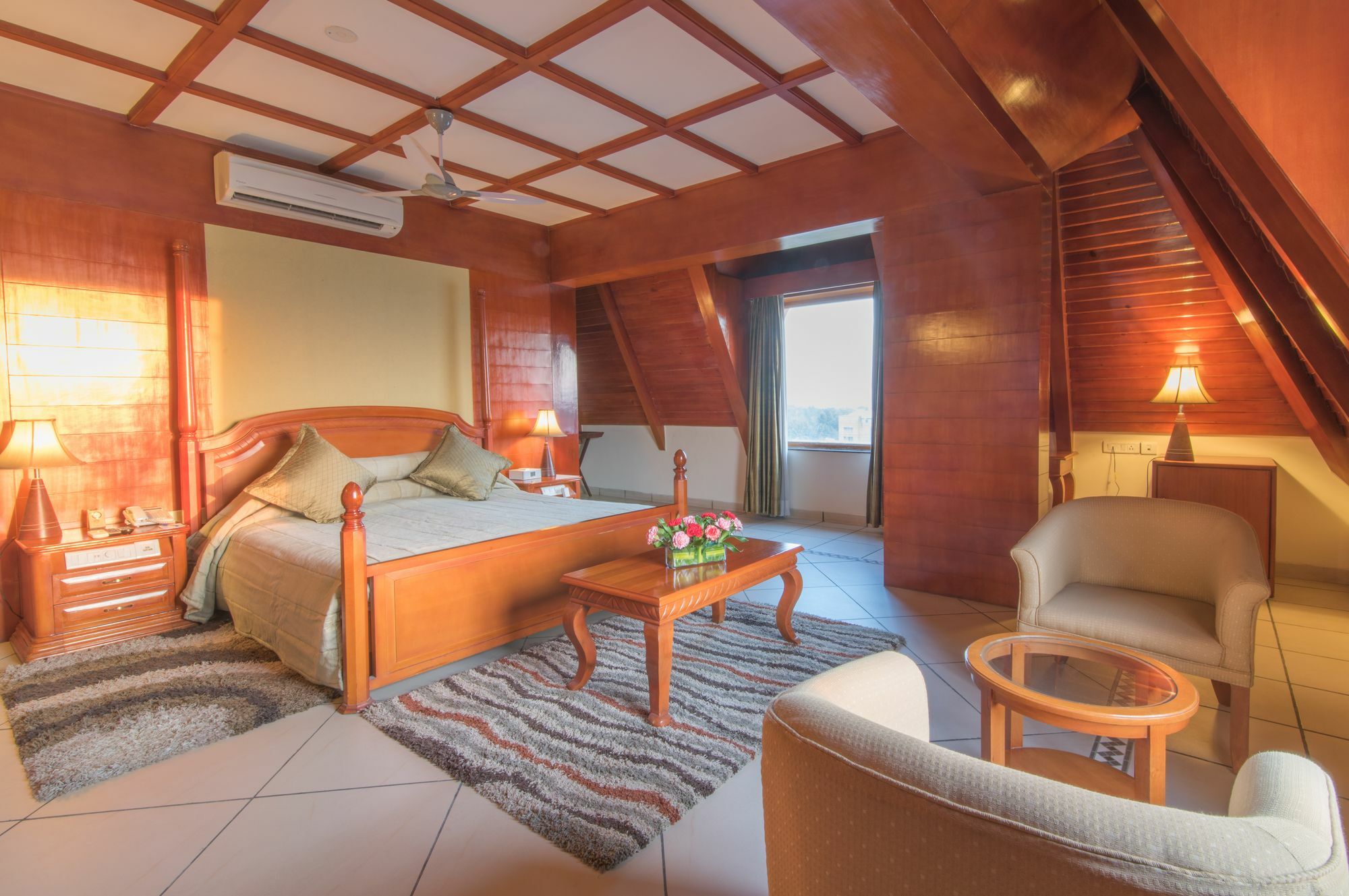 Sai Vishram Business Hotel Kammasandra Exteriér fotografie